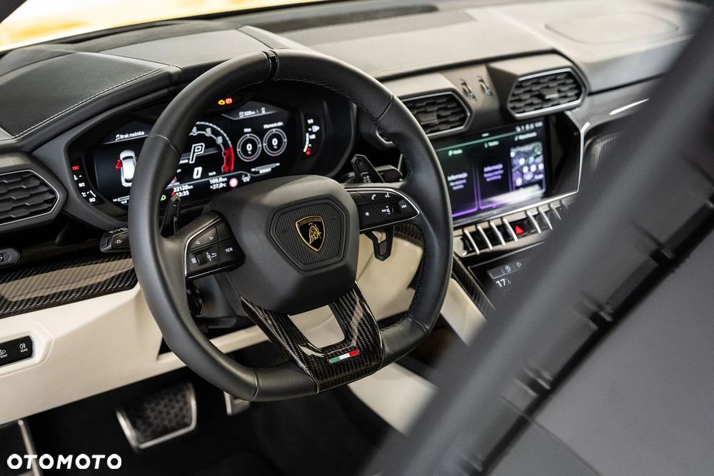 Lamborghini Urus - 37