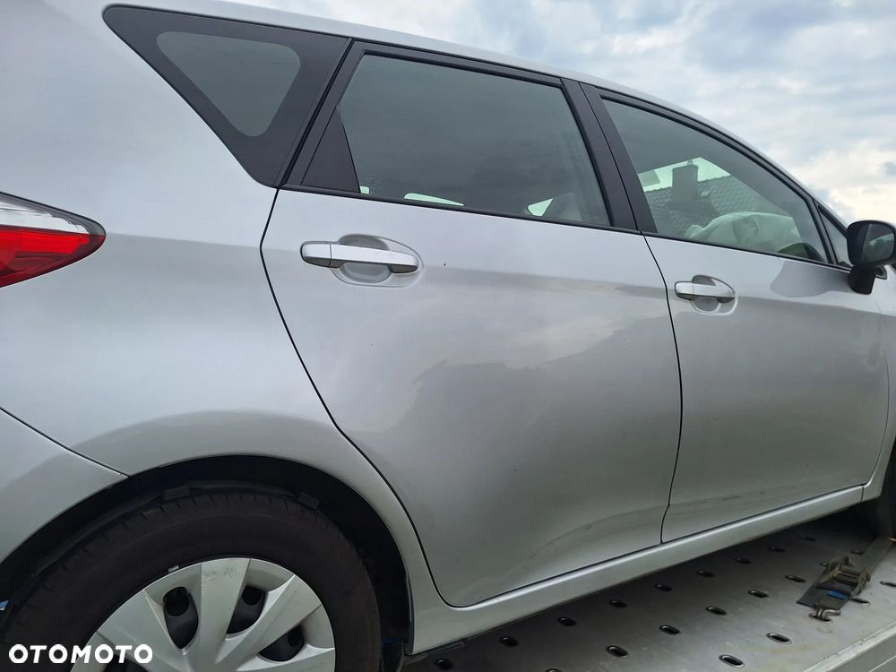 DRZWI LEWE PRAWE TYŁ TYLNE PRAWE PRZEDNIE TOYOTA VERSO S 1F7 - 2