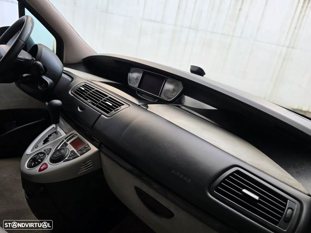 Citroën C8 2.2 HDi 16V Exclusive 7L. Aut. - 41