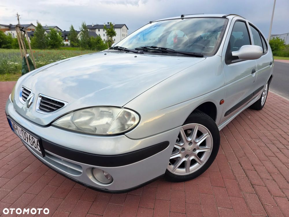 Renault Megane - 8