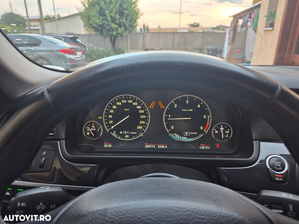BMW Seria 5 520d Aut. - 10