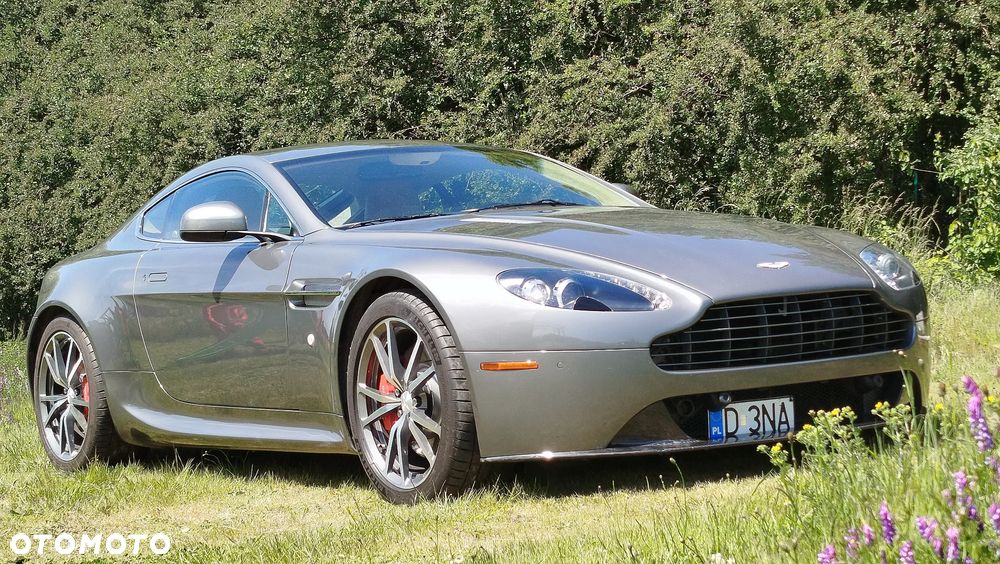 Aston Martin V8 Vantage 4,7 SportShift - 28