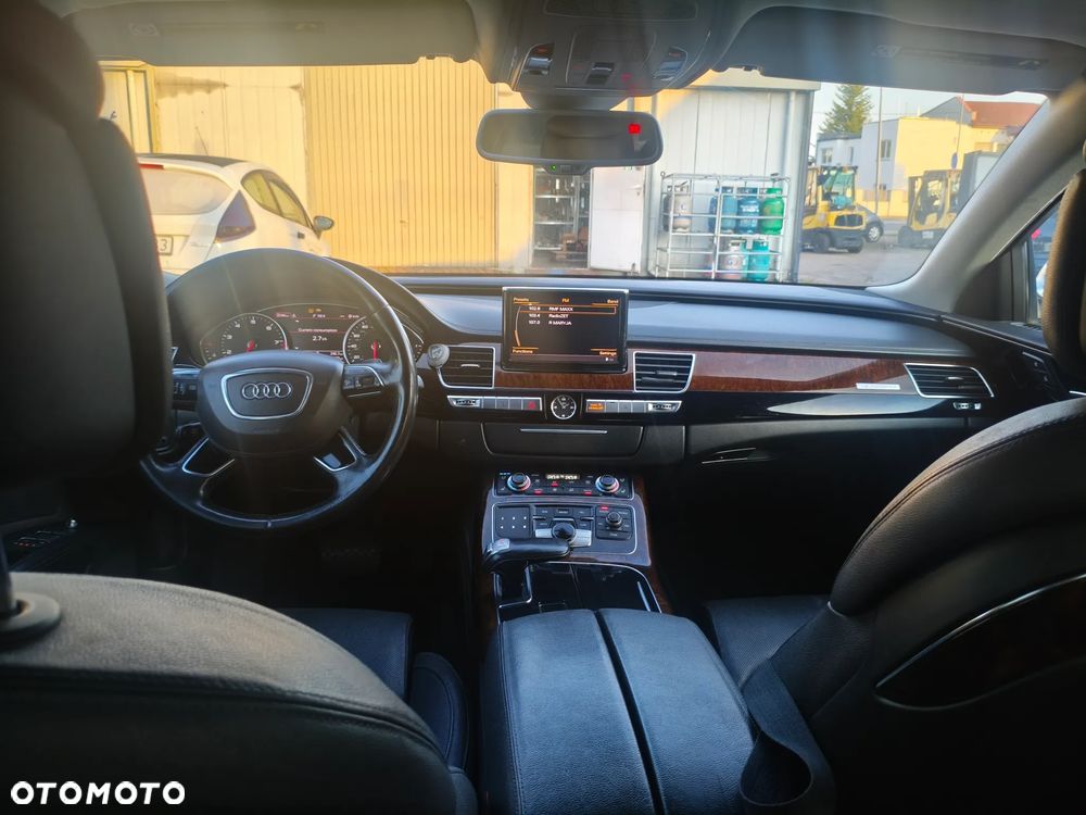 Audi A8 4.2 FSI L Quattro - 17