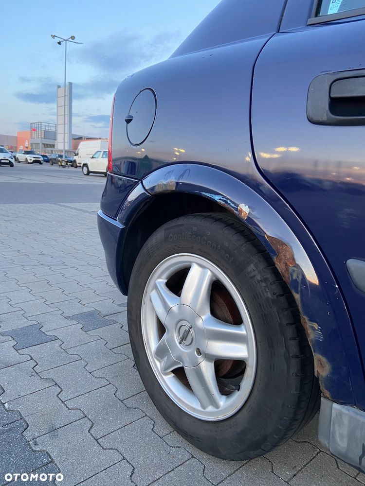 Opel Astra - 11
