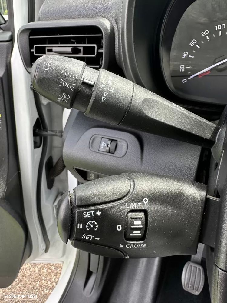 Citroën berlingo 1.5 hdi 3 lugares - 31
