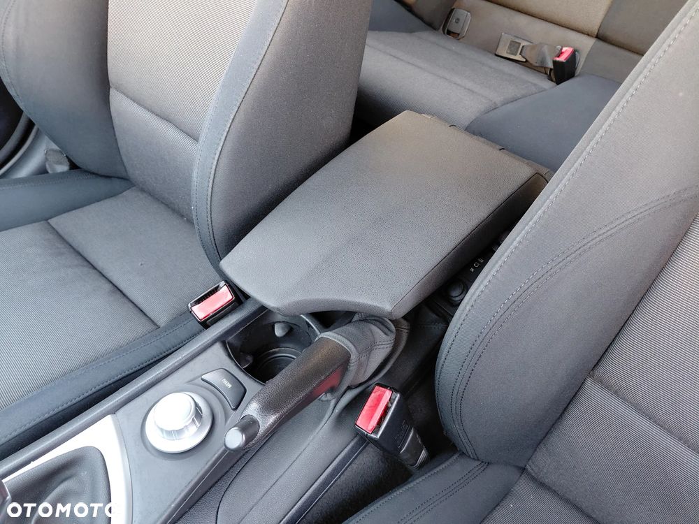 BMW Seria 1 - 25