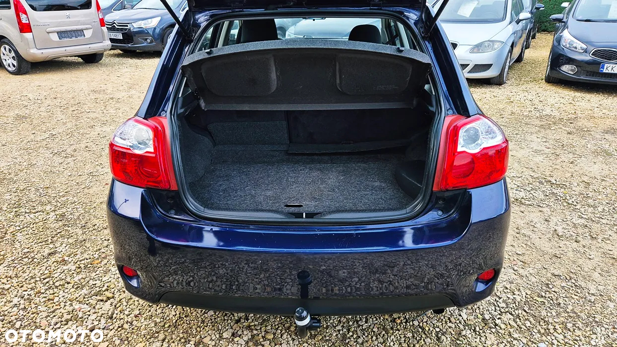 Toyota Auris 1.8 HSD Luna - 34
