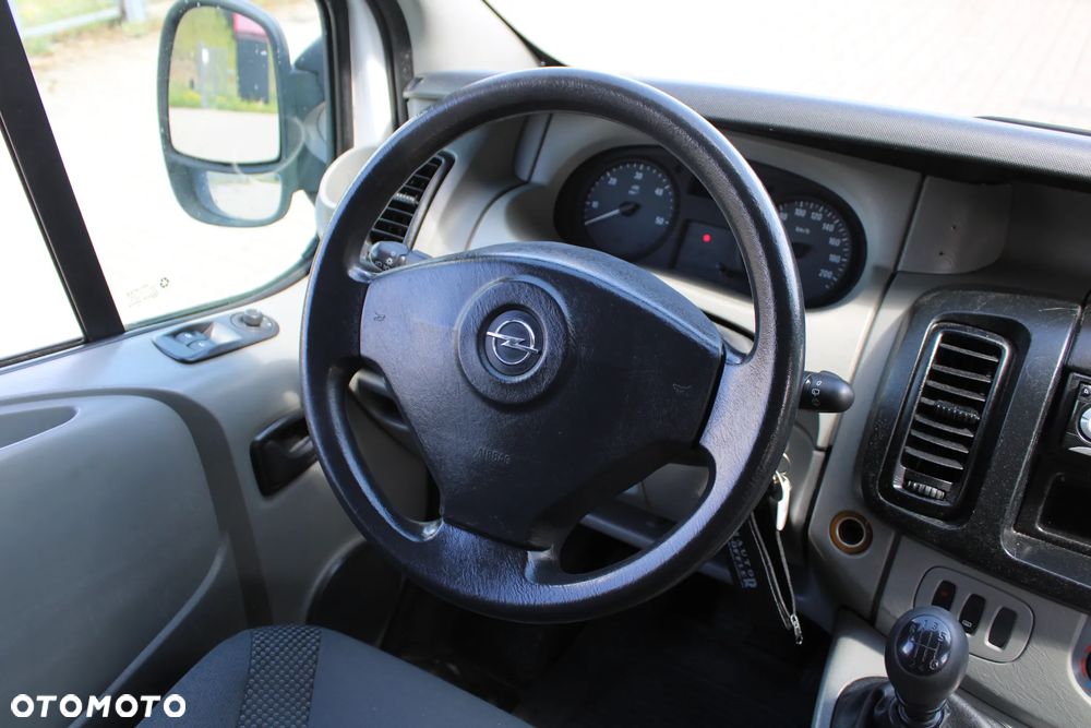 Opel Vivaro - 15