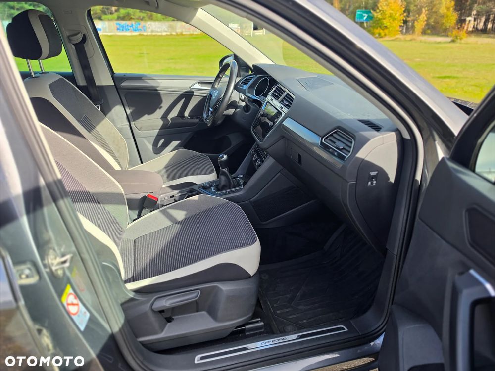 Volkswagen Tiguan - 23