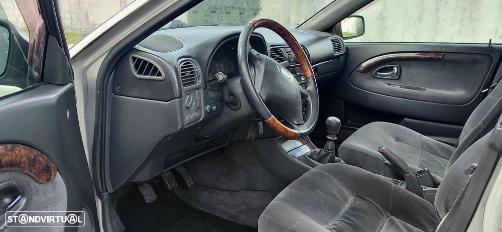 Volvo S40 1.9 TD - 8