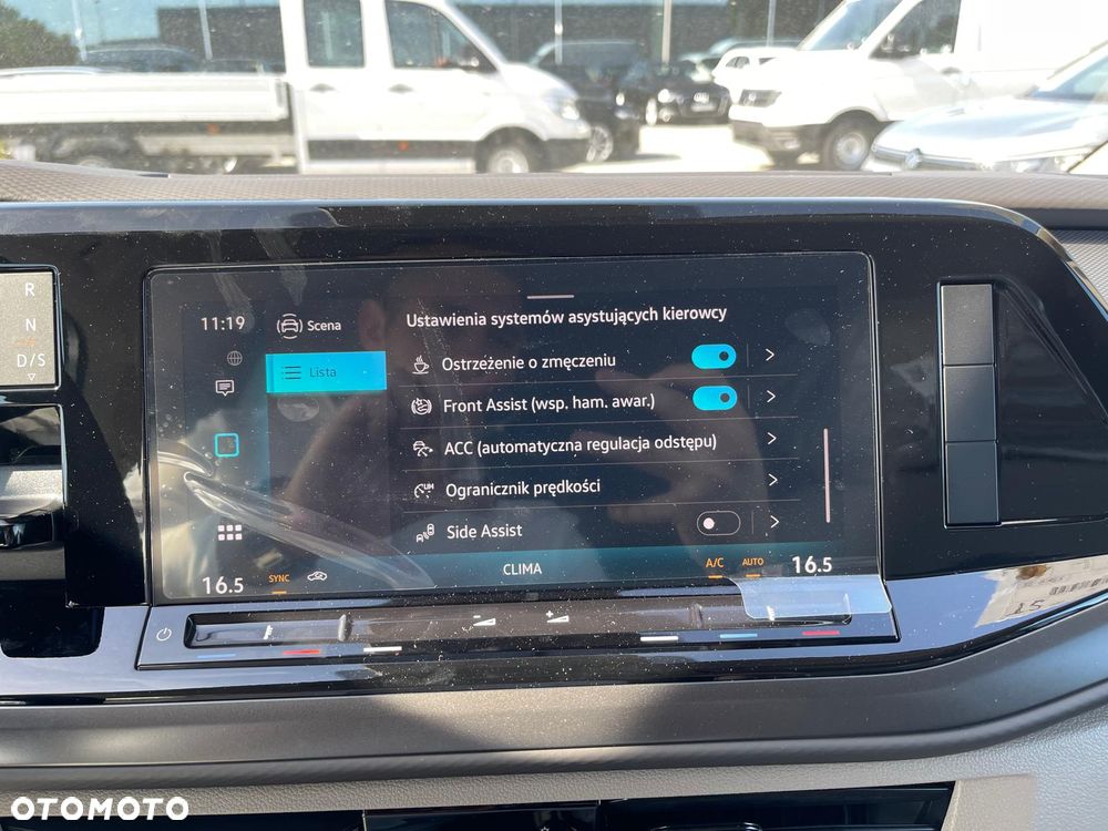 Volkswagen Multivan 2.0 TDI L2 Family DSG - 33