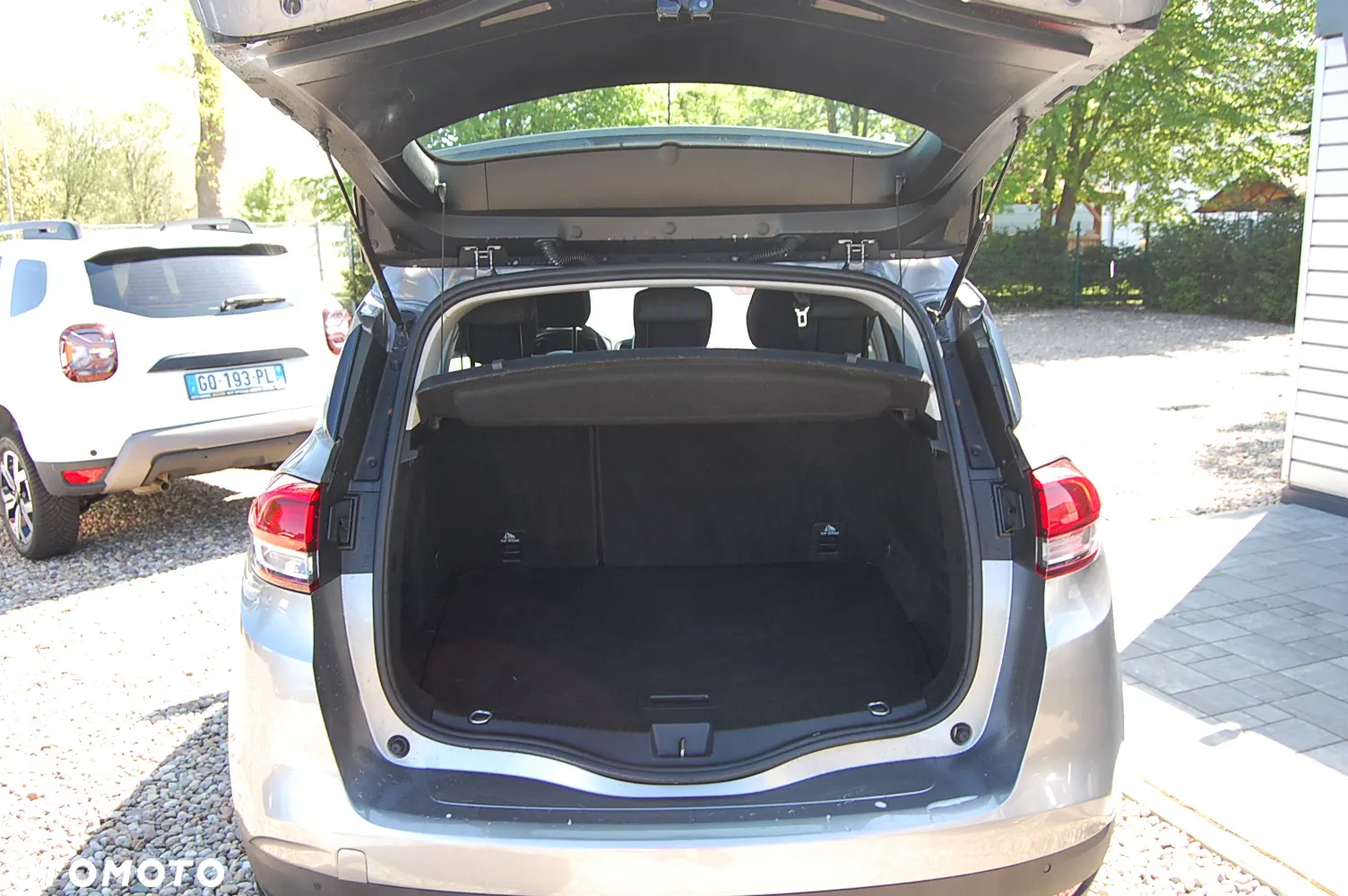 Renault Scenic - 22