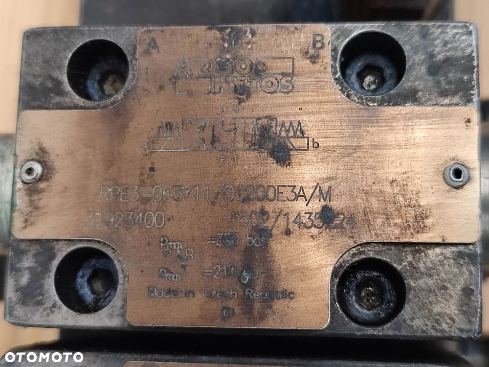 Blok hydrauliczny Mecalac 12 MTX (31923400) - 9