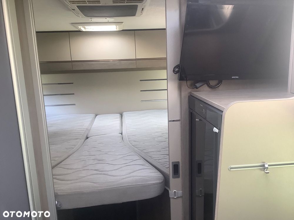 Ford Półintegra - 13