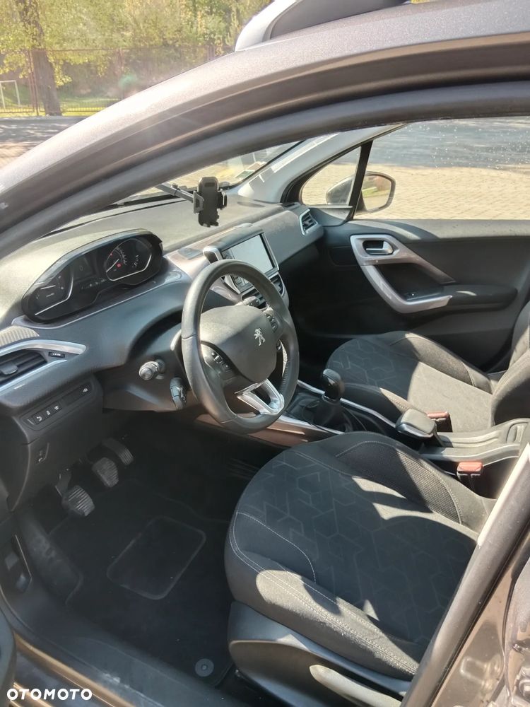Peugeot 2008 e-HDi FAP 92 STOP & START Allure - 7