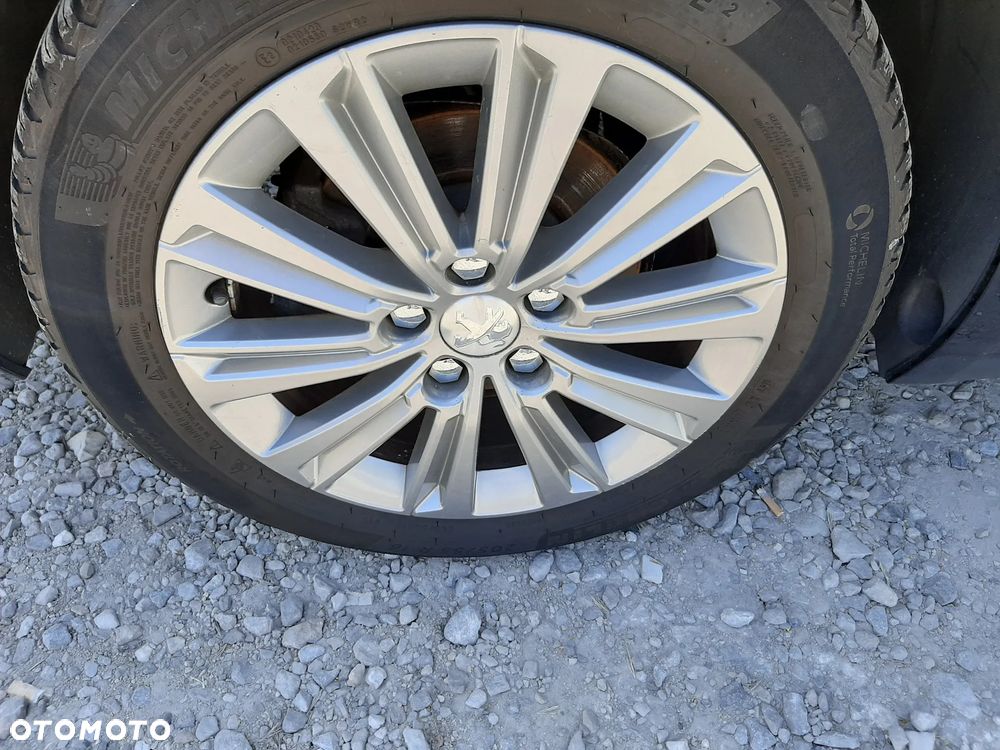 Peugeot 308 BlueHDi 130 Stop & Start Allure - 28