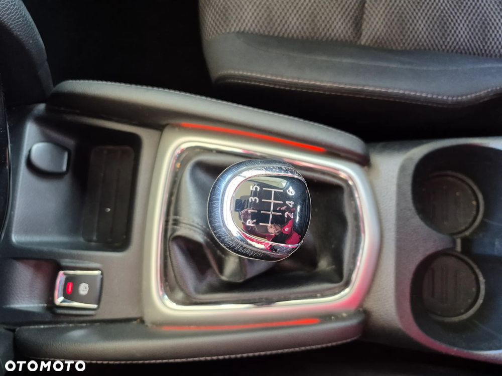 Nissan Qashqai 1.6 dCi DPF Start/Stop tekna - 18