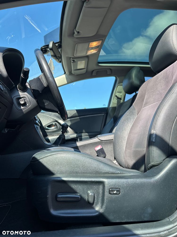 Toyota Avensis 2.2 D-4D Prestige Premium - 26