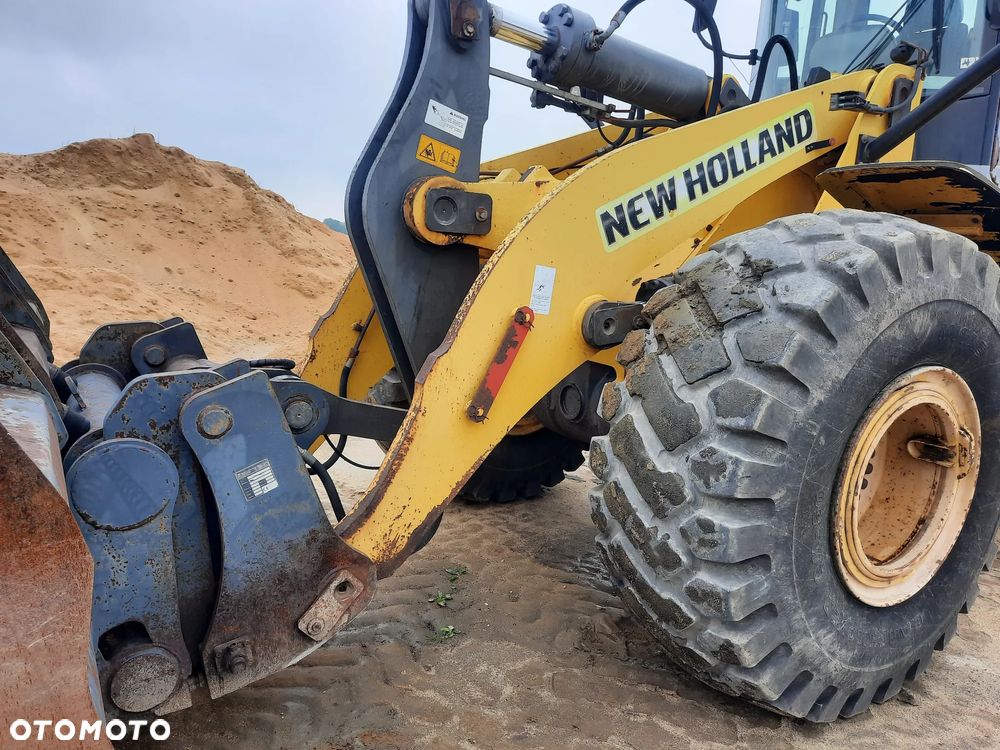 New Holland W270, wysoki wysyp, - 8