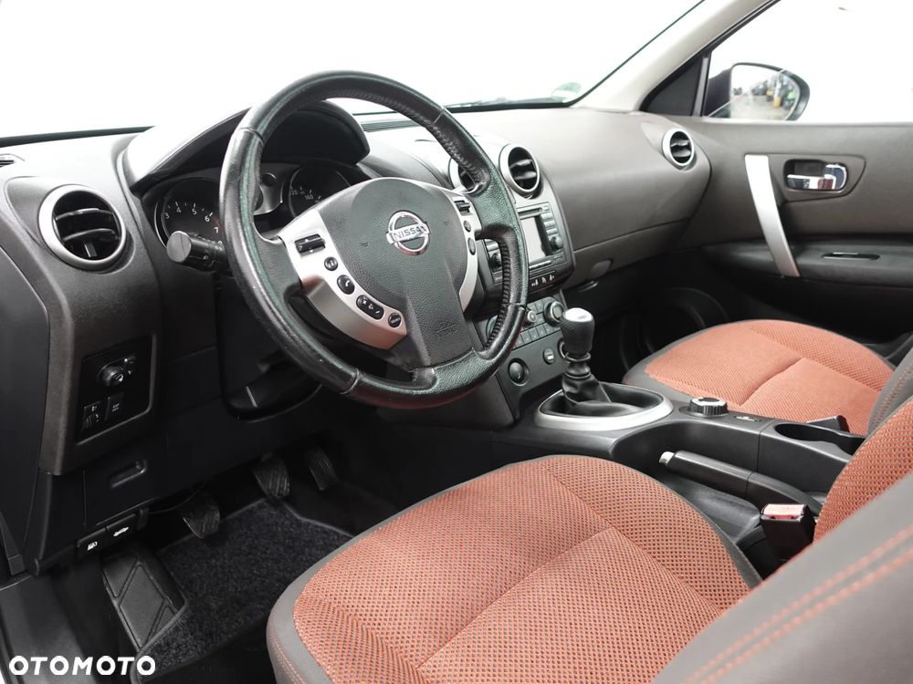 Nissan Qashqai 2.0 4x4 Tekna - 19