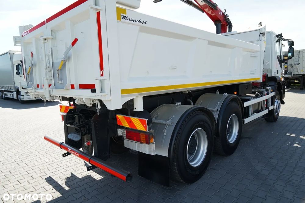 Iveco TRAKKER 360 / 6x4 / WYWROTKA DWUSTRONNA + HYDROBURTA / + HDS HMF 1643 Z2 / ŁYŻKA CHWYTAKOWA / ROTATOR / PILOT - 24
