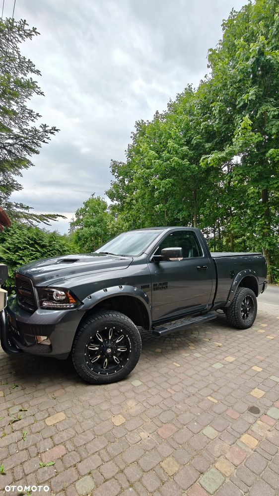 Dodge RAM 5.7 4x4 - 8
