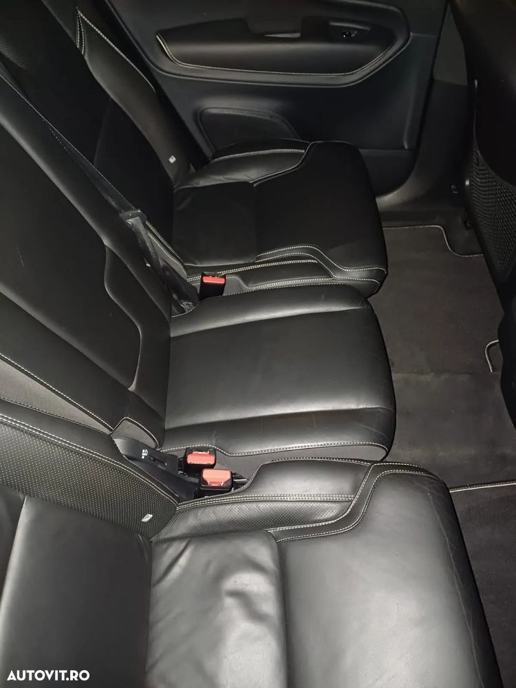 Volvo XC 90 T6 AWD R-Design - 10