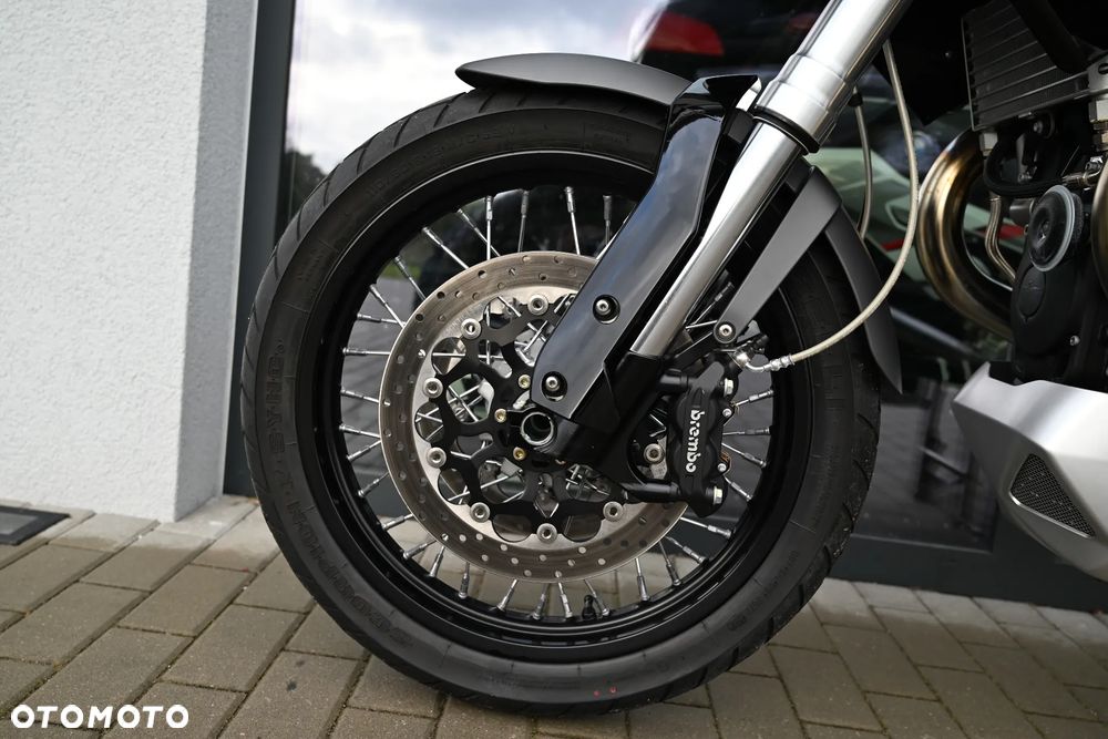 Moto Guzzi Stelvio - 35