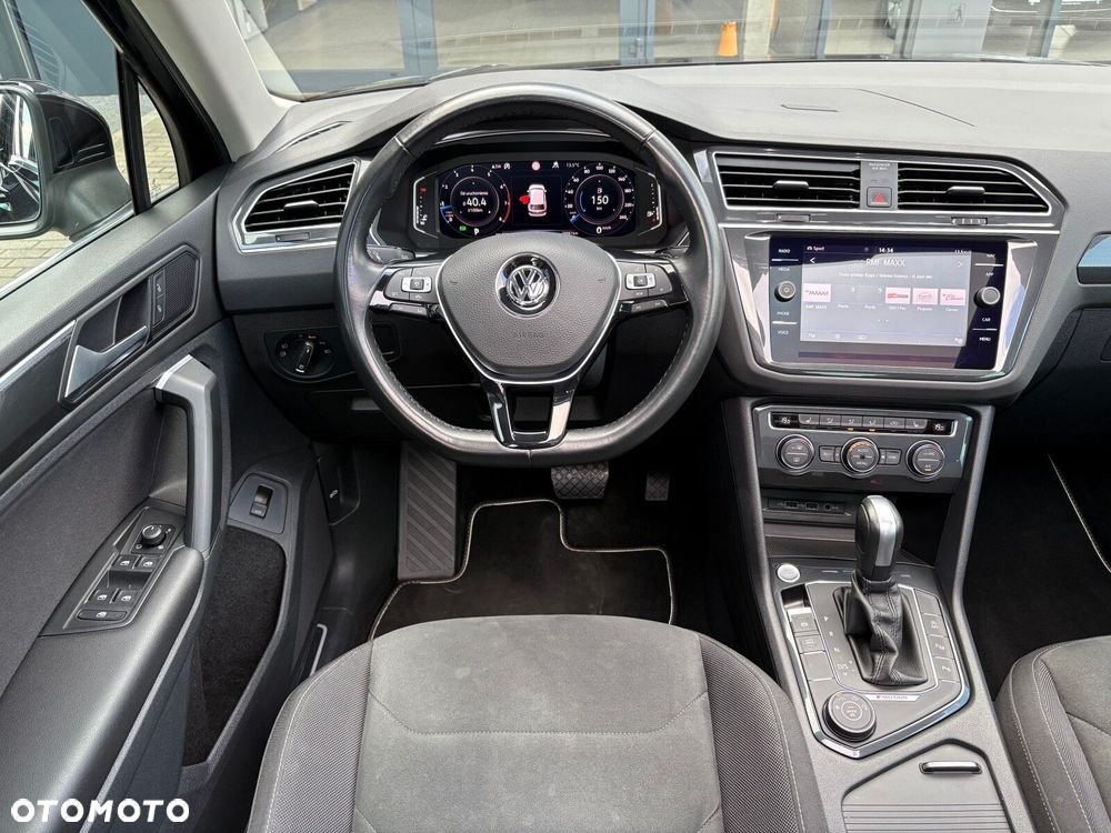 Volkswagen Tiguan - 10