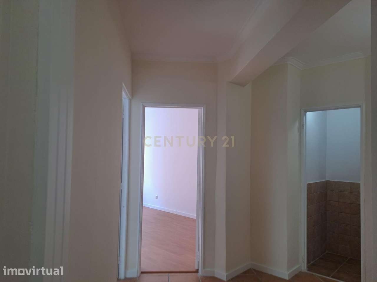 Apartamento T2 - Tapada das Merçês - Grande imagem: 2/34