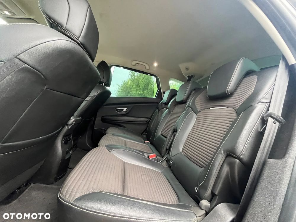 Renault Scenic - 5