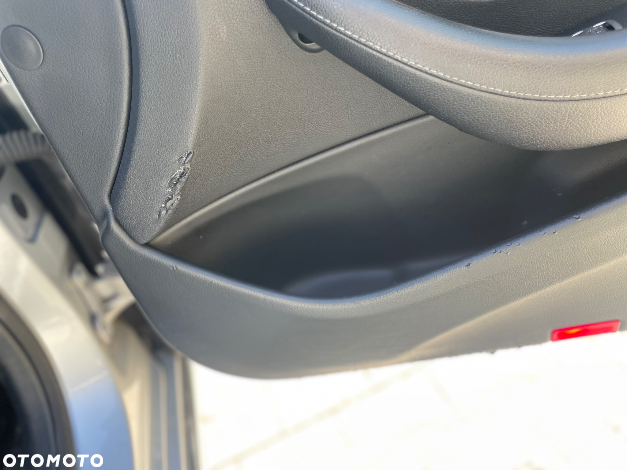 Mercedes-Benz Klasa E 220 d T 9G-TRONIC - 10
