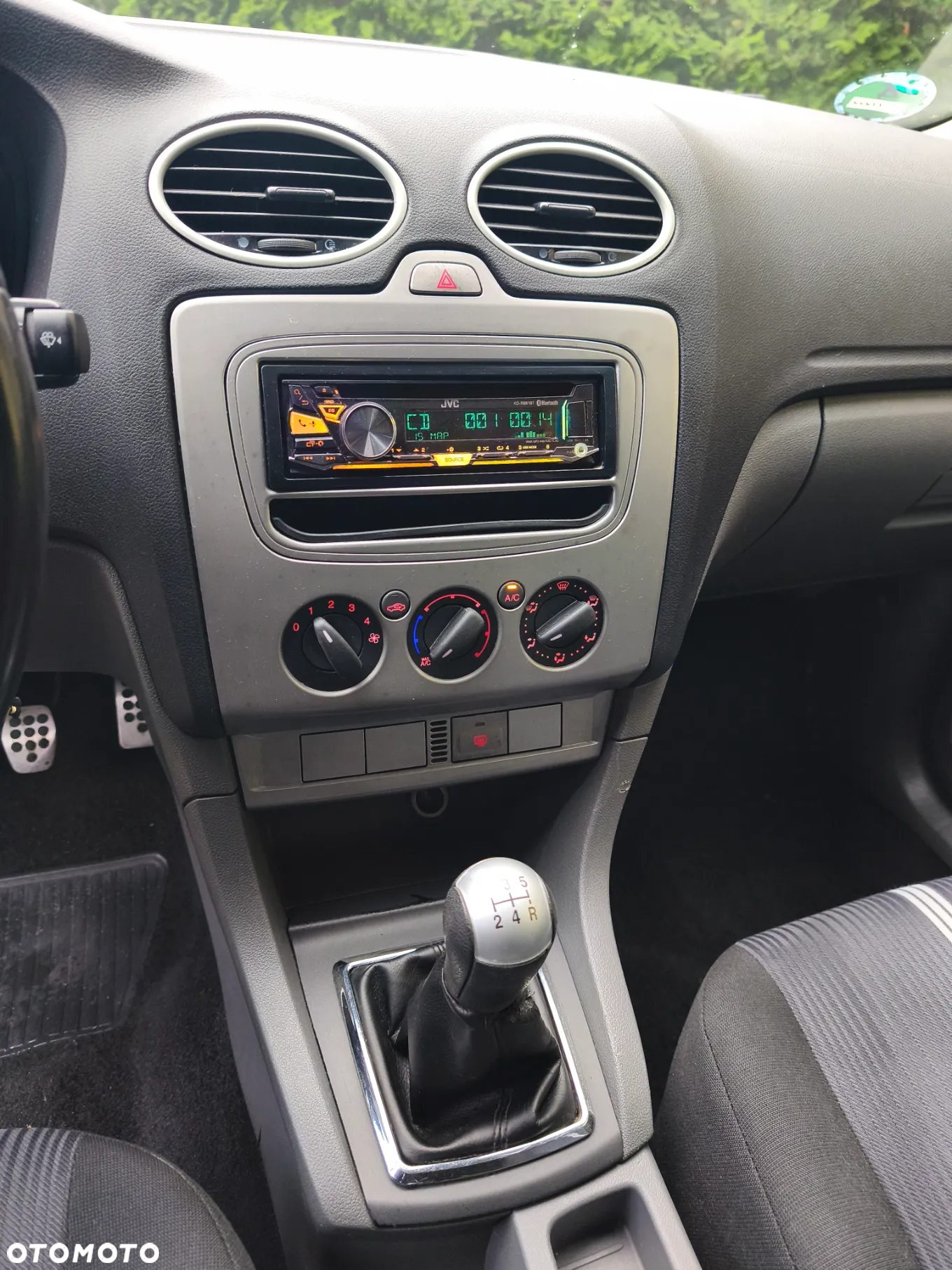 Ford Focus 1.6 16V Sport - 13