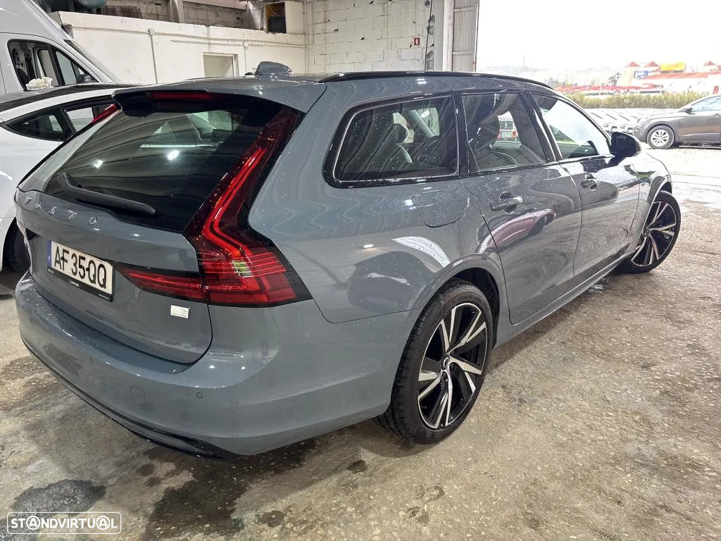 Volvo V90 2.0 T6 PHEV R-Design Expression AWD - 2