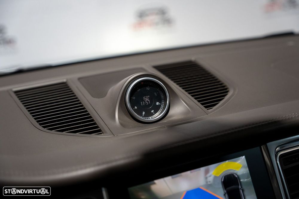 Porsche Macan S - 36