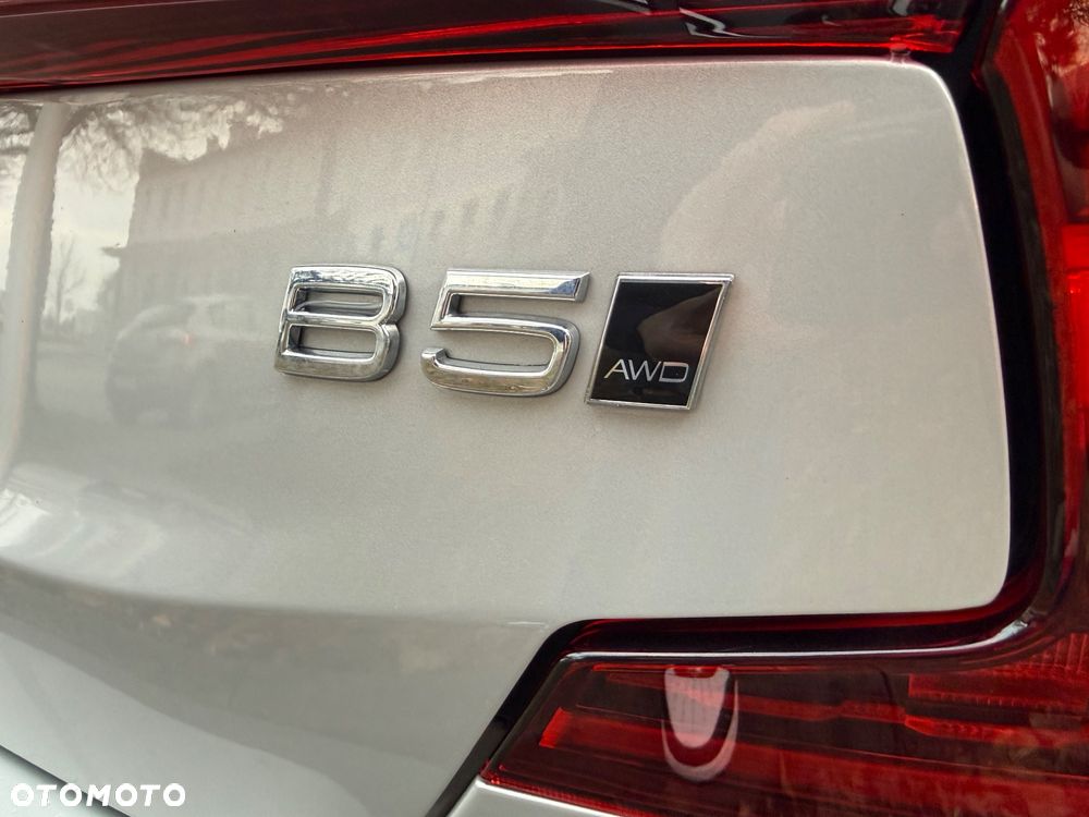 Volvo S60 B5 B AWD Plus Dark - 11