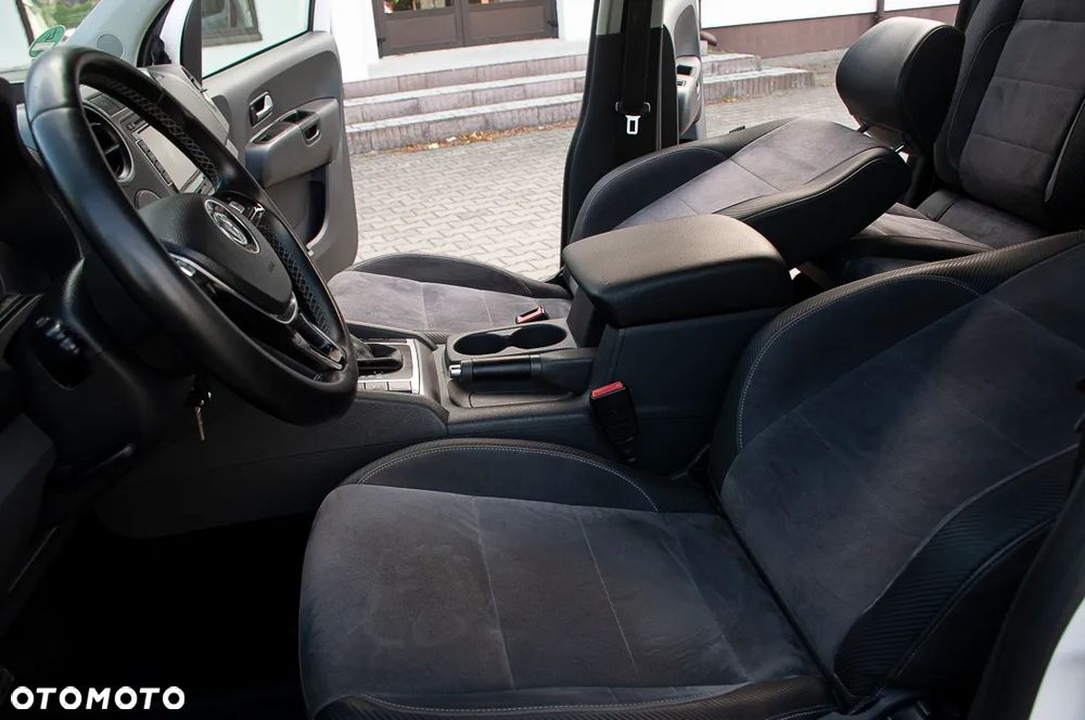 Volkswagen Amarok 2.0 BiTDI BMT Autm Dark Label - 28