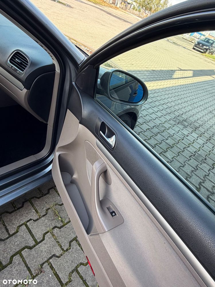 Volkswagen Golf 1.6 Edition - 29