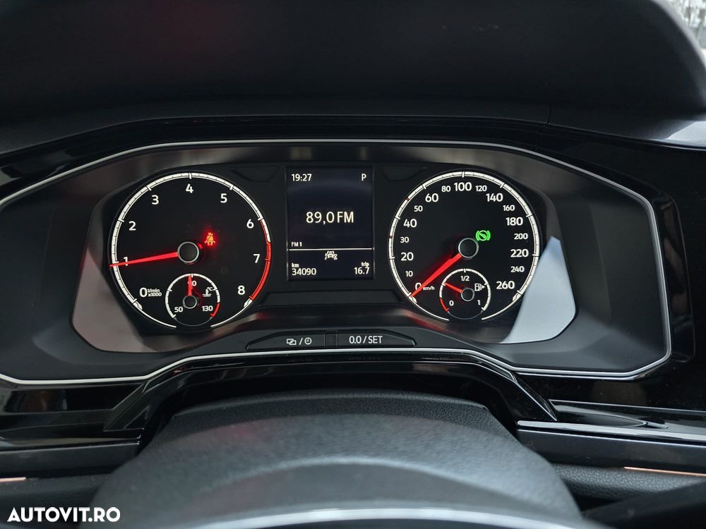 Volkswagen Polo 1.0 TSI DSG Highline - 9