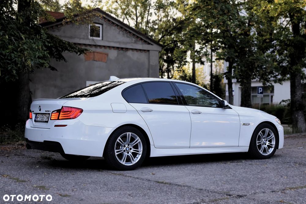 BMW Seria 5 528i xDrive Sport-Aut - 8