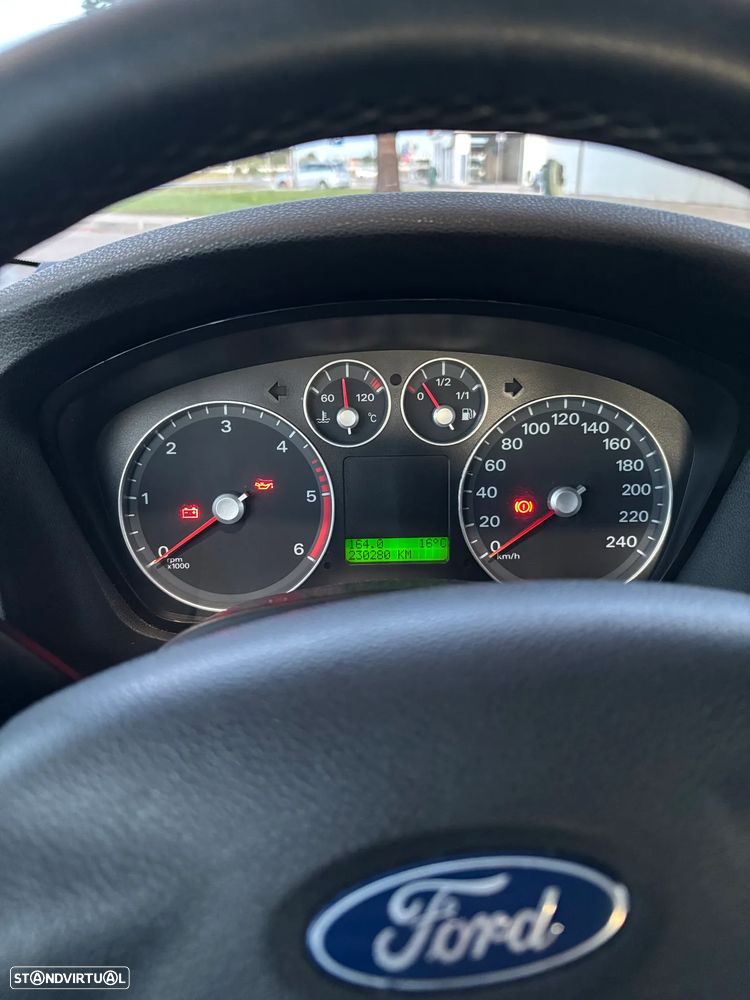 Ford Focus - 11