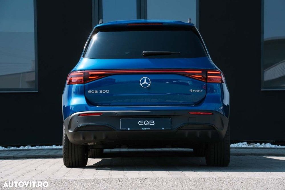 Mercedes-Benz EQB 300 4MATIC - 27