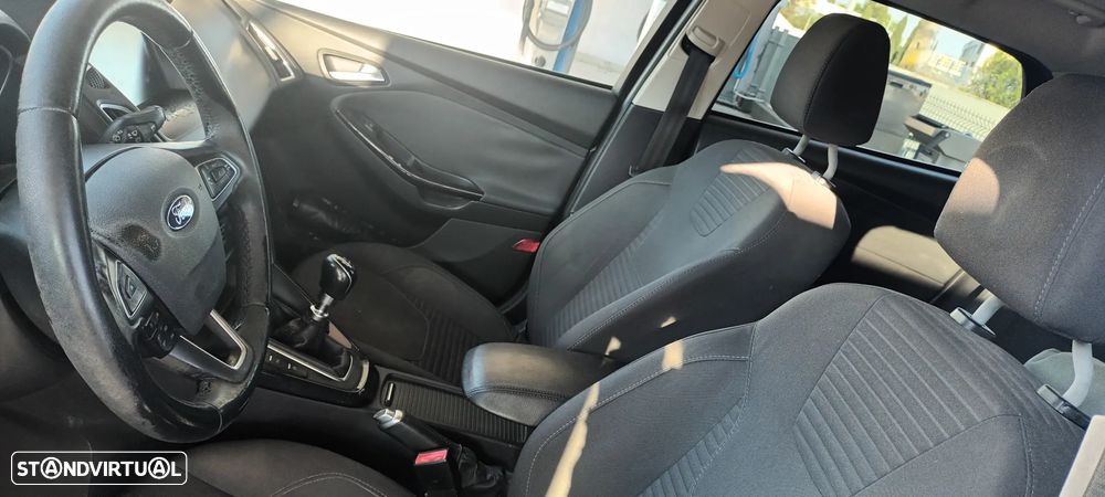 Ford Focus SW 1.5 TDCi Titanium - 16