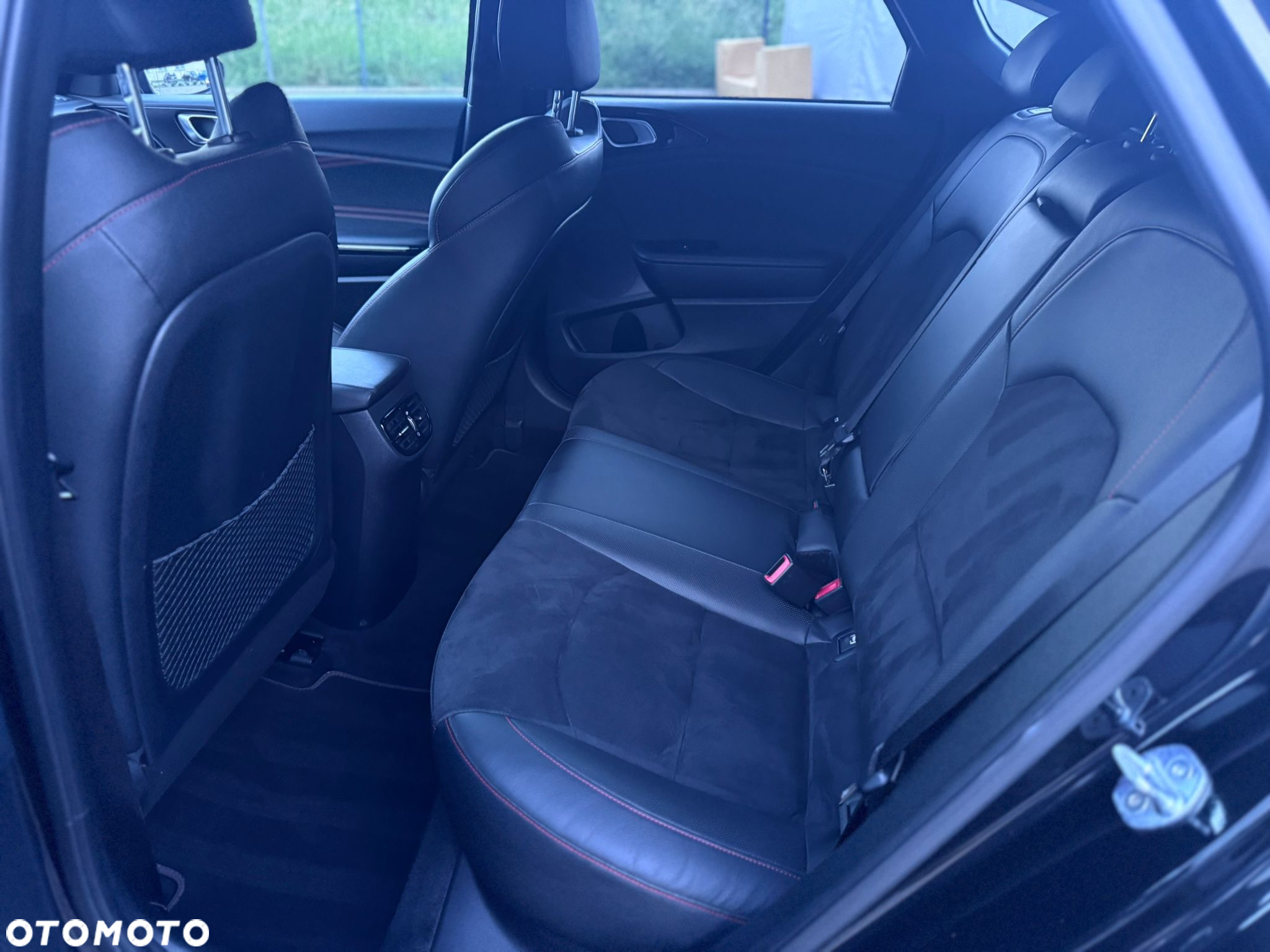Kia ProCeed 1.6 T-GDI GT DCT - 27