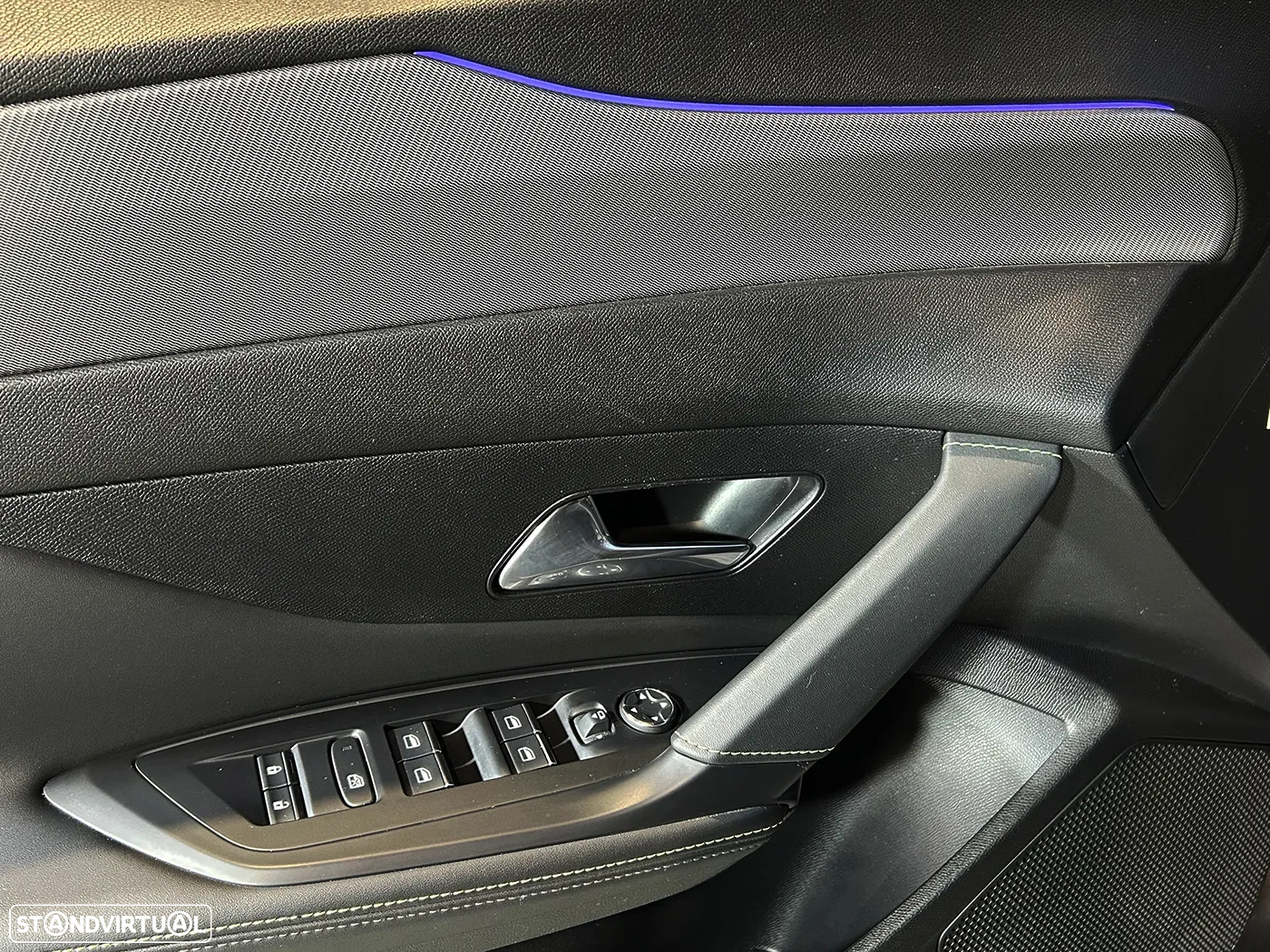 Peugeot 408 1.6 Hybrid GT e-EAT8 - 23