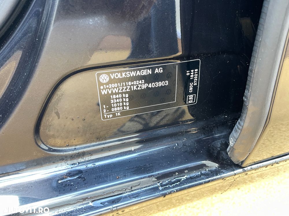 Volkswagen Golf - 40