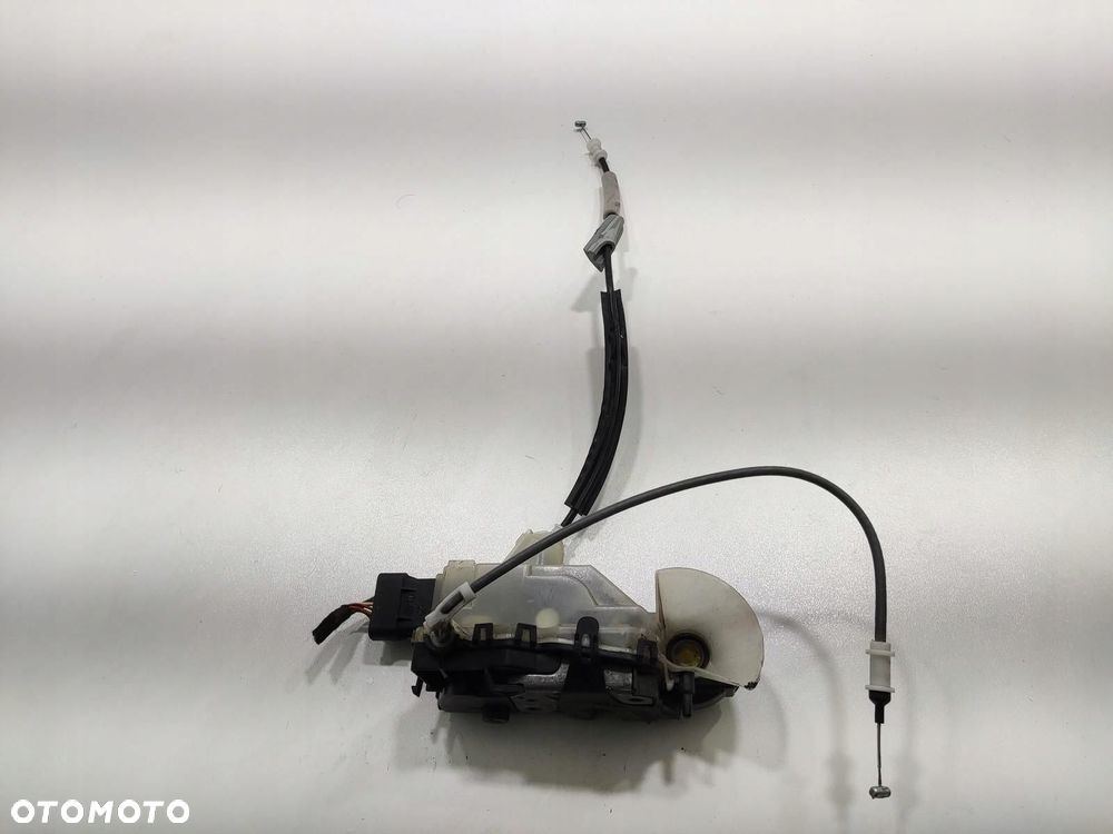 ZAMEK DRZWI LEWY PRZÓD PEUGEOT 3008 II 2016-2020 6 PIN 104235 PSA104235 - 2