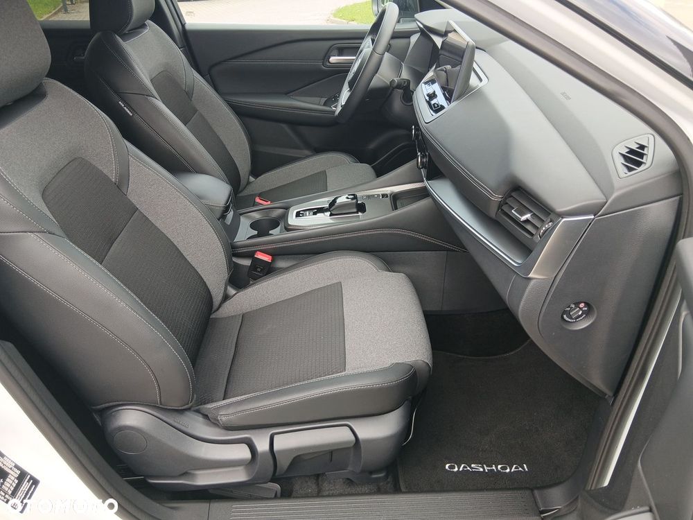 Nissan Qashqai 1.5 e-POWER N-Connecta - 28