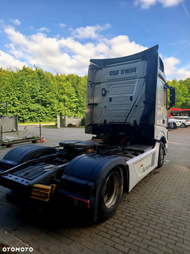 Mercedes-Benz Actros - 7