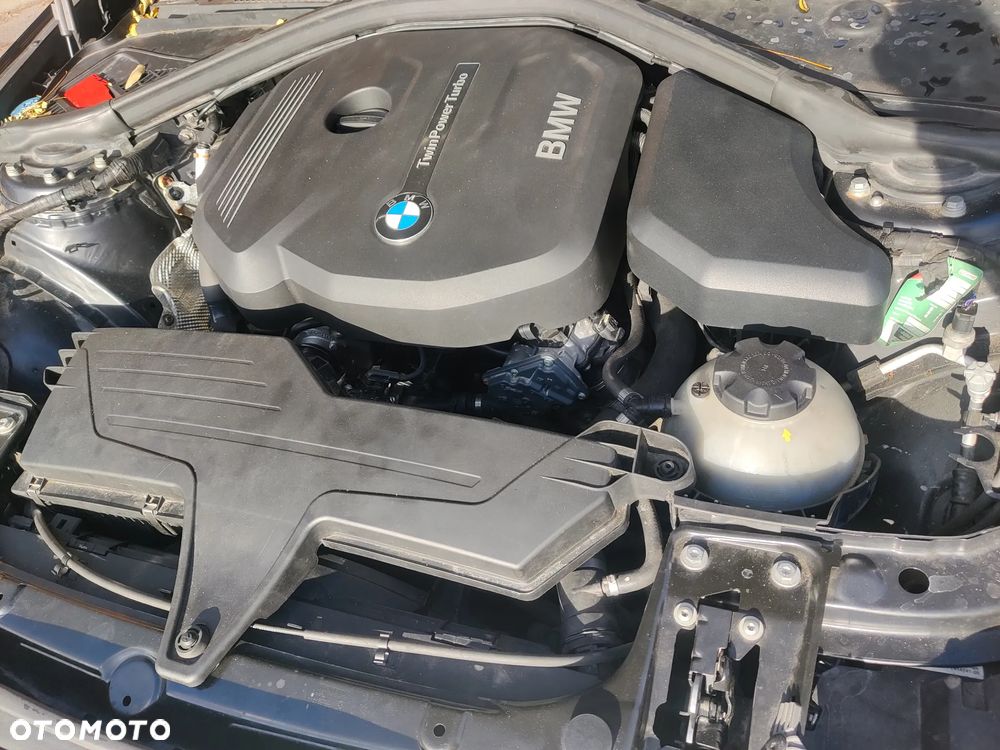 BMW Seria 1 - 32